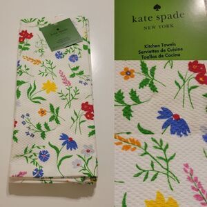 NEW KATE SPADE SPRING GARDEN FLORAL PARTY SET OF 2 KITCHEN TOWELS RED BLUE NWT